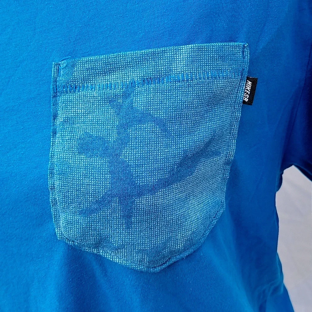 Nike SB Blue Camo pocket T-Shirt Men's medium